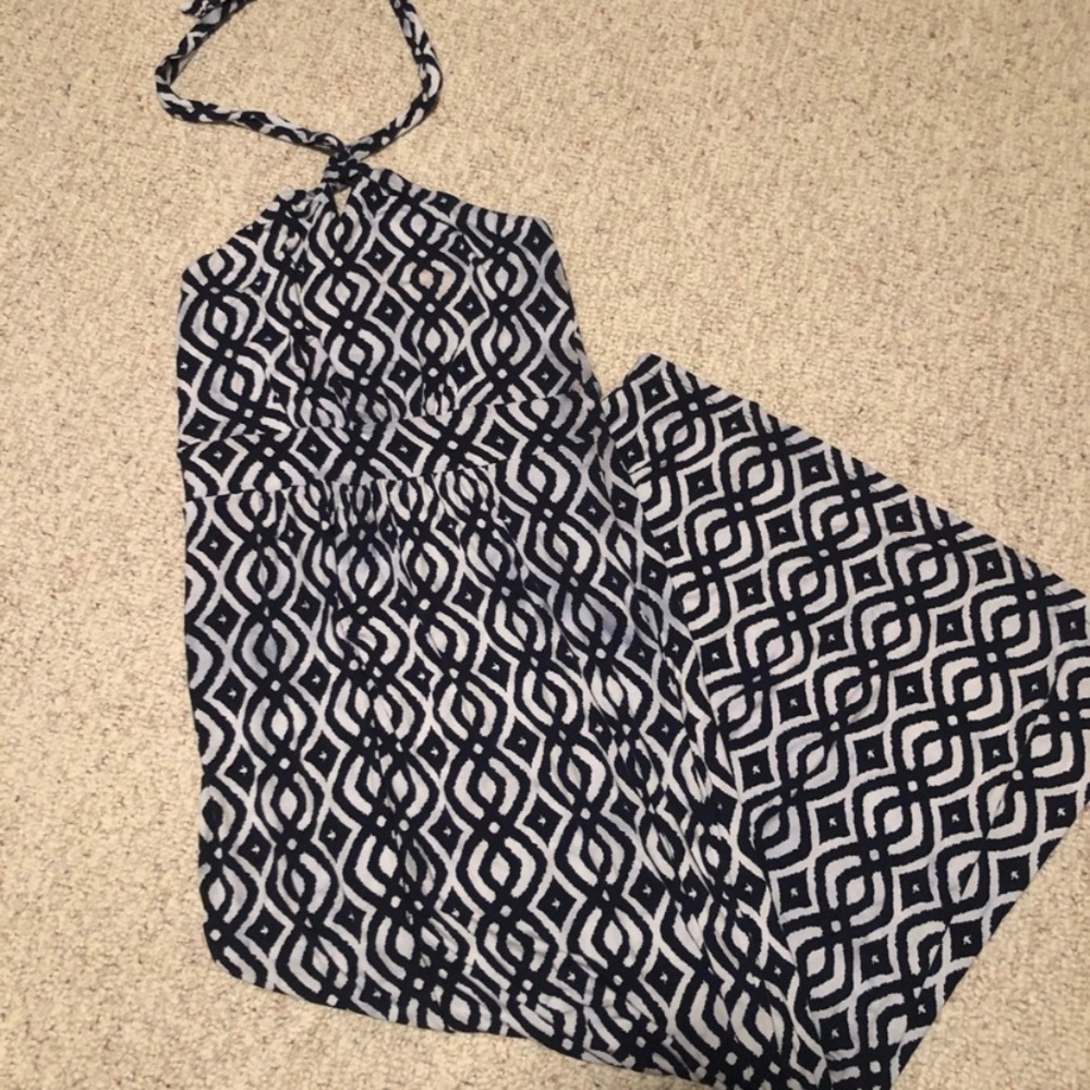 Vineyard vines halter maxi dress size small